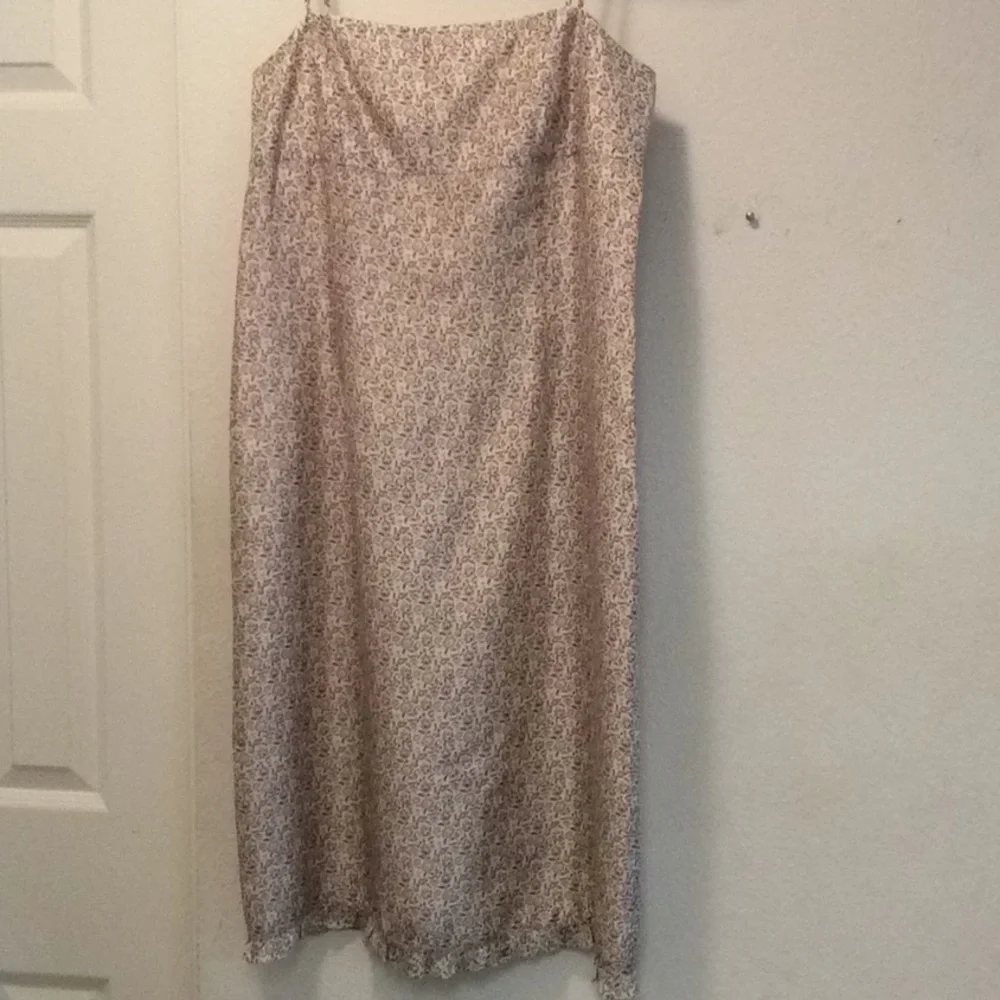 ANN TAYLOR THIN STRAP SUN DRESS - Picture 2 of 7